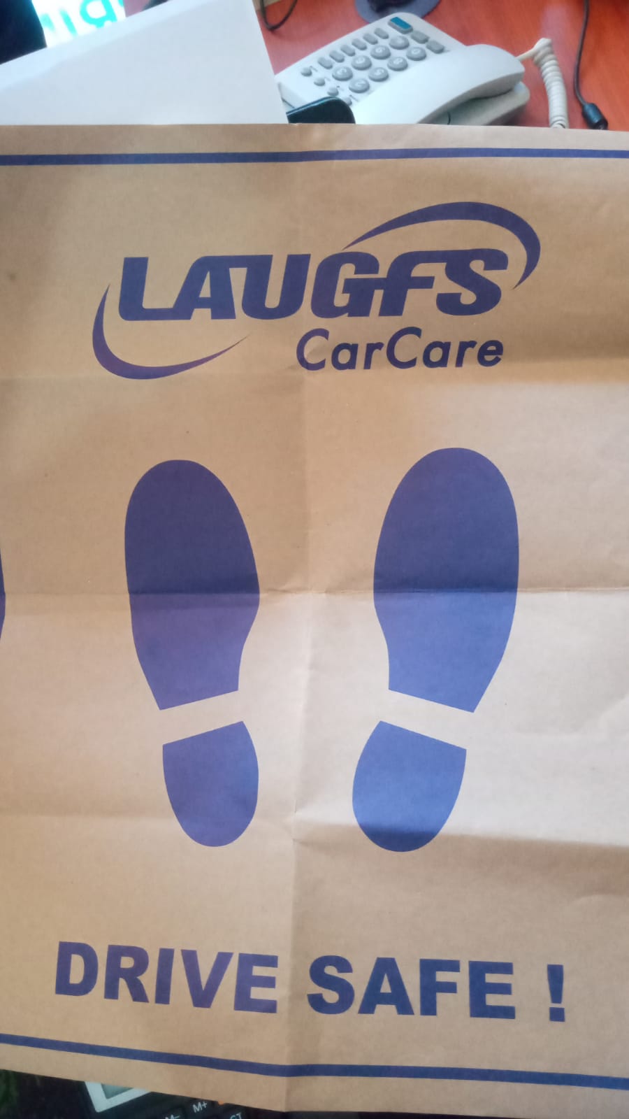 LAUGFS CarCare Floor Print